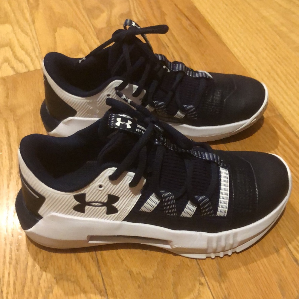 Under Armour Women’s Block City 2.0 Volleyball Shoe